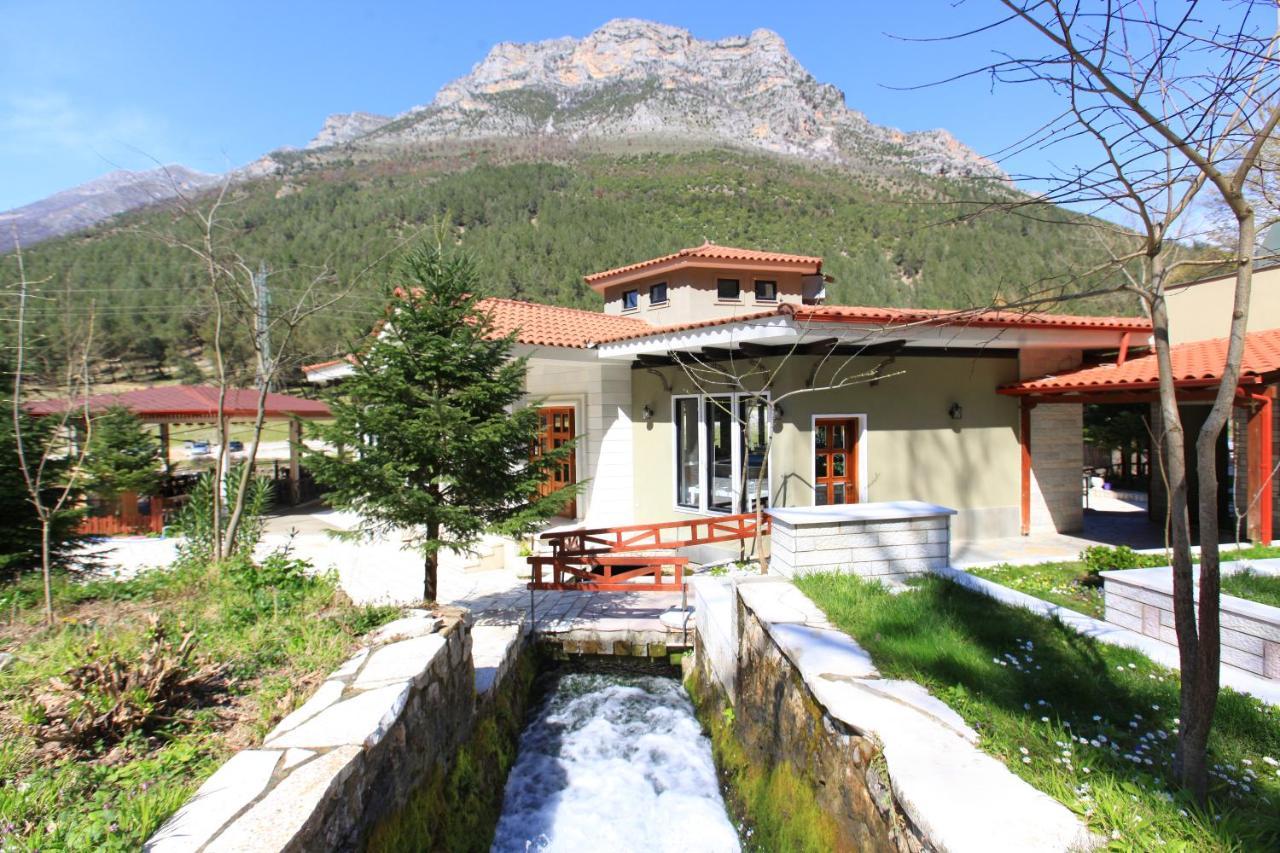 Hotel Gryka E Kelcyres ภายนอก รูปภาพ