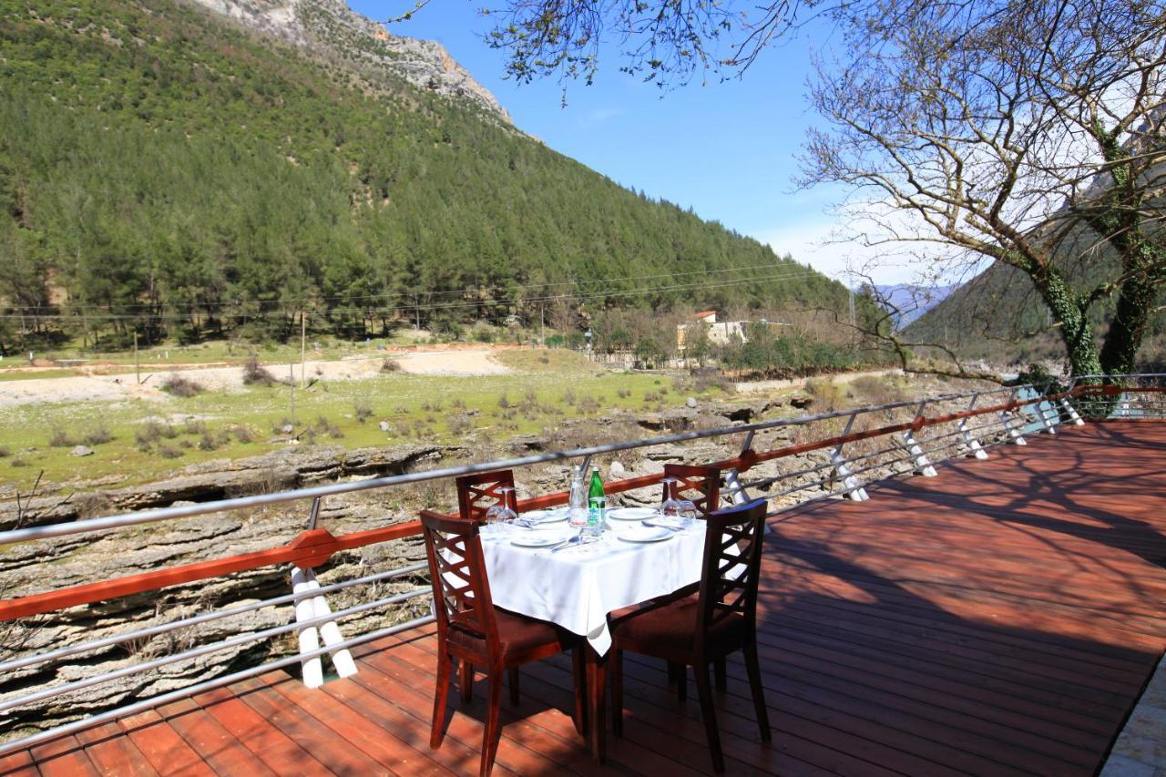 Hotel Gryka E Kelcyres ภายนอก รูปภาพ