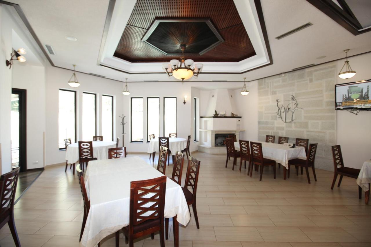 Hotel Gryka E Kelcyres ภายนอก รูปภาพ