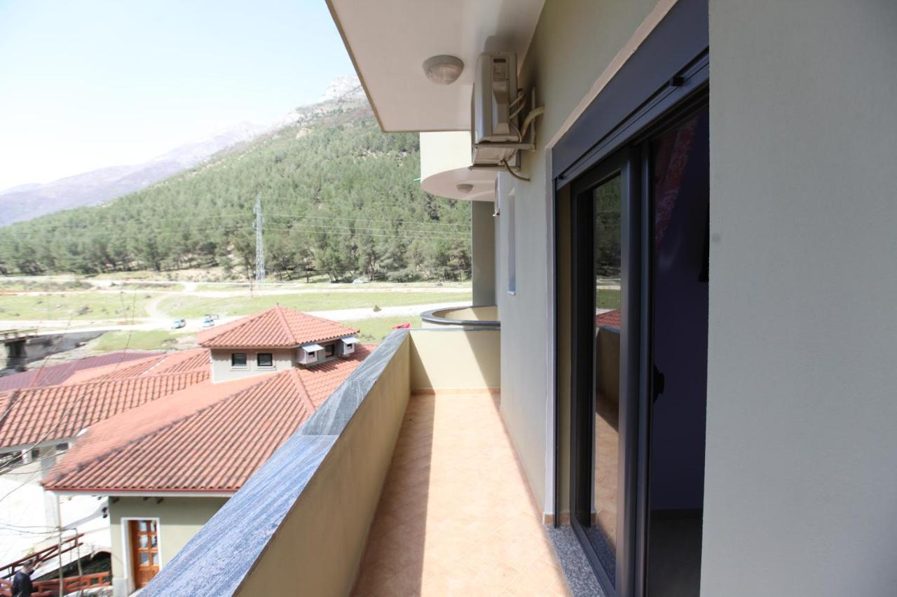 Hotel Gryka E Kelcyres ภายนอก รูปภาพ
