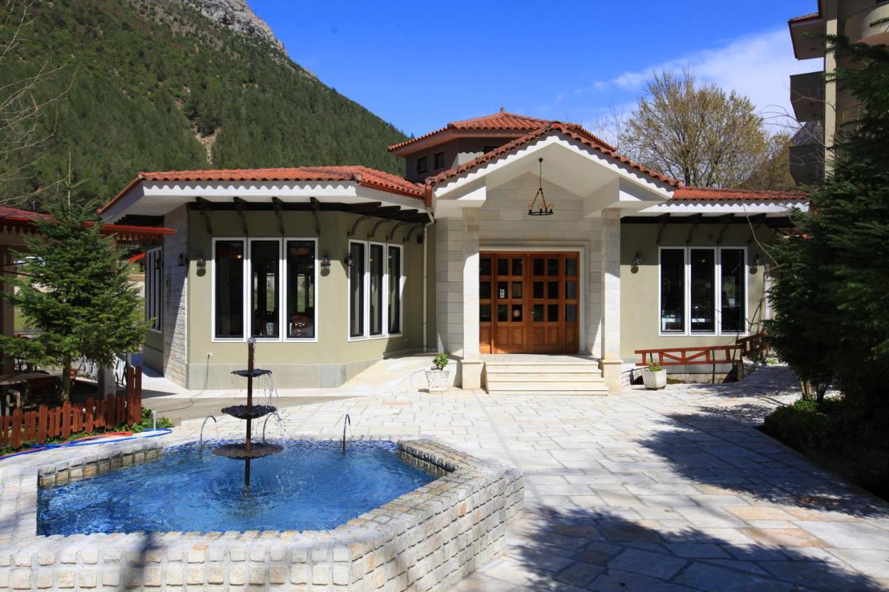 Hotel Gryka E Kelcyres ภายนอก รูปภาพ