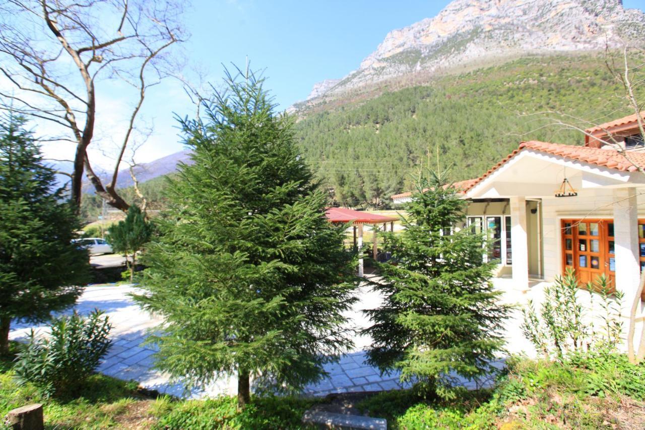 Hotel Gryka E Kelcyres ภายนอก รูปภาพ