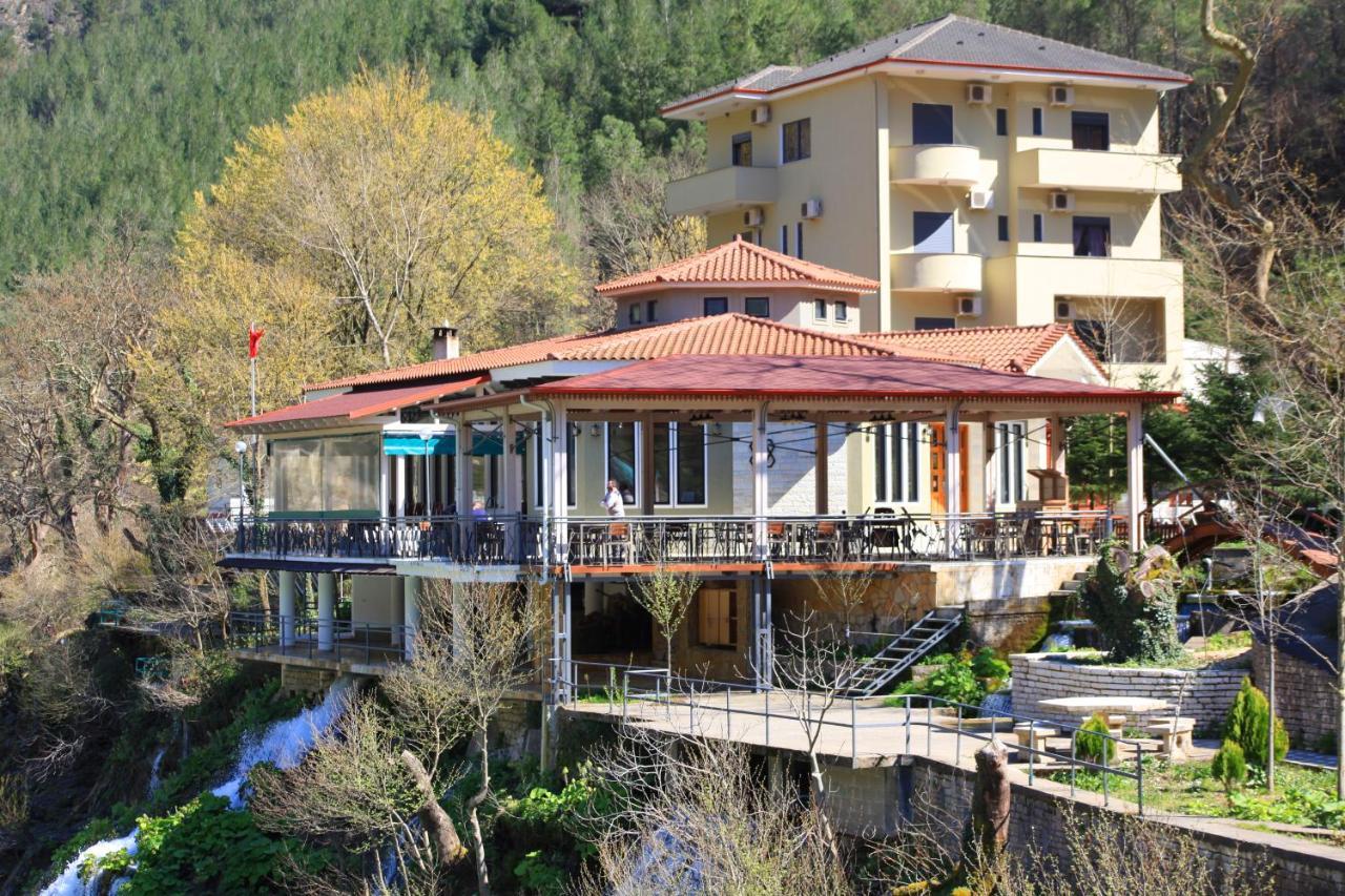 Hotel Gryka E Kelcyres ภายนอก รูปภาพ