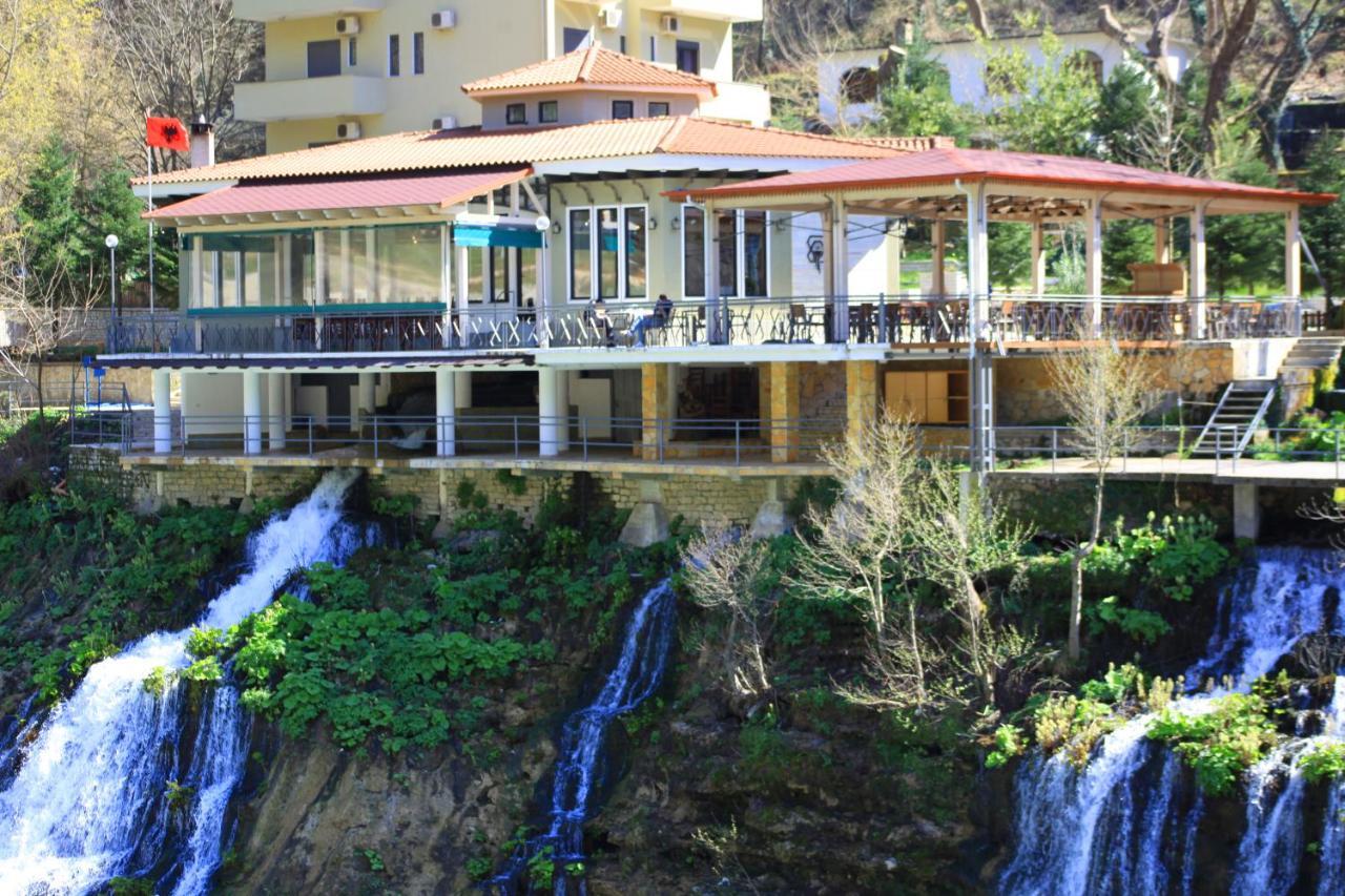 Hotel Gryka E Kelcyres ภายนอก รูปภาพ