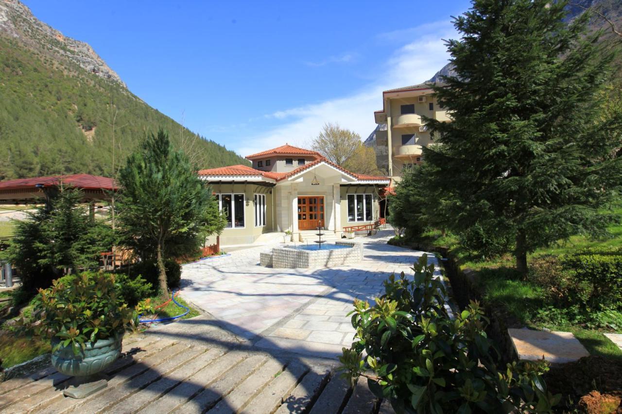 Hotel Gryka E Kelcyres ภายนอก รูปภาพ